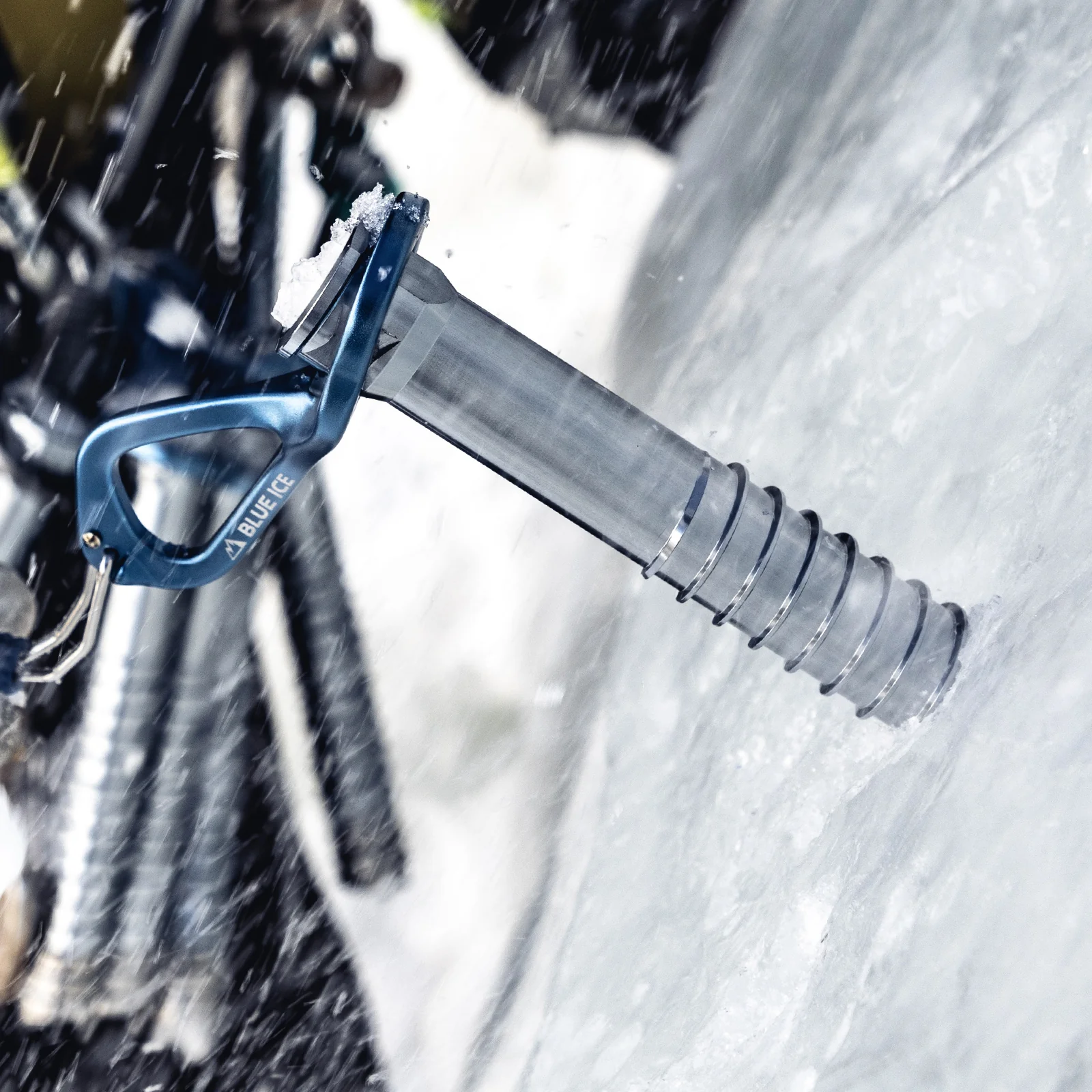 Blue Ice - Aero Lite Ice Screw - Image 5