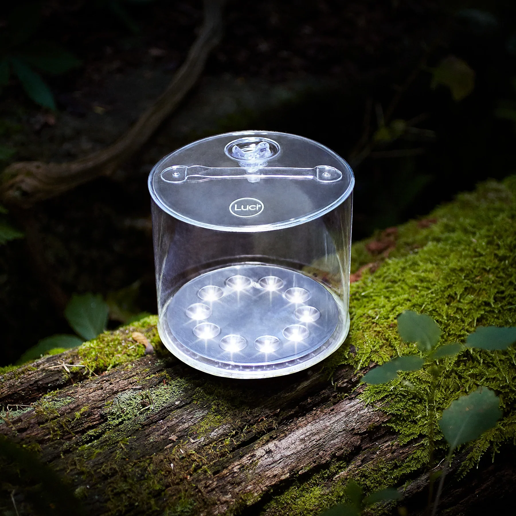 Mpowerd - Luci Outdoor 2.0 Solar Lantern - Image 5